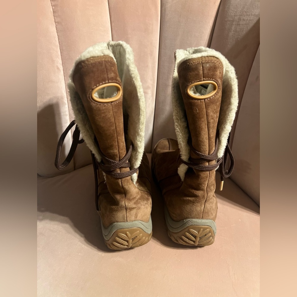 Chic Brown Winter Boots with Cozy Lining - Picture 3 of 12